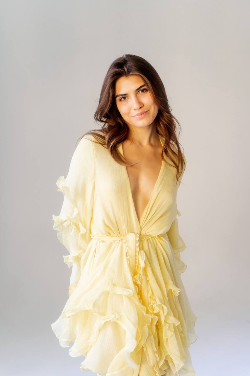 Від Barbie до парфумів Dior: що знаходили під подушкою українські зірки на День Святого Миколая